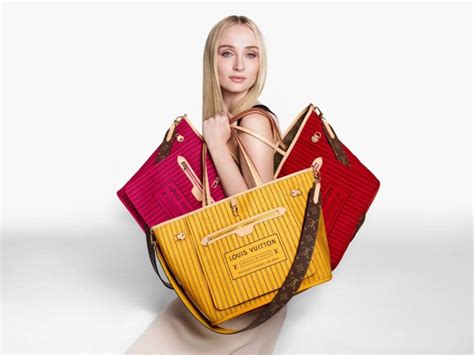 Sophie Turner Models Louis Vuitton Neverfull Inside Out Bags 